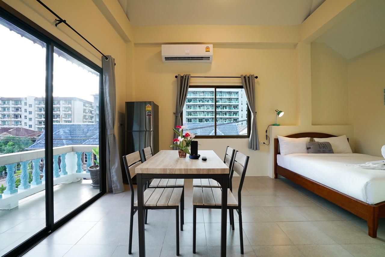 Eriksson Guesthouse Patong Pokoj fotografie
