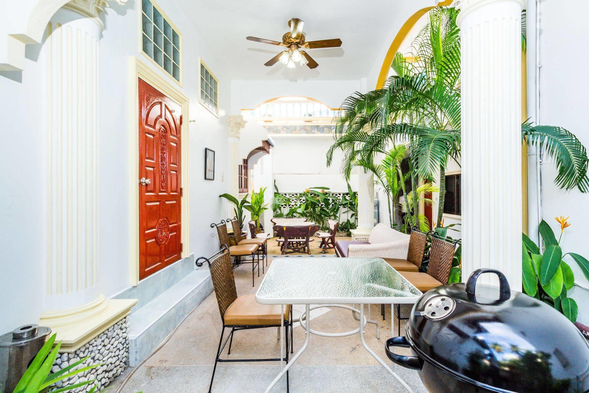 Eriksson Guesthouse Patong Exteriér fotografie