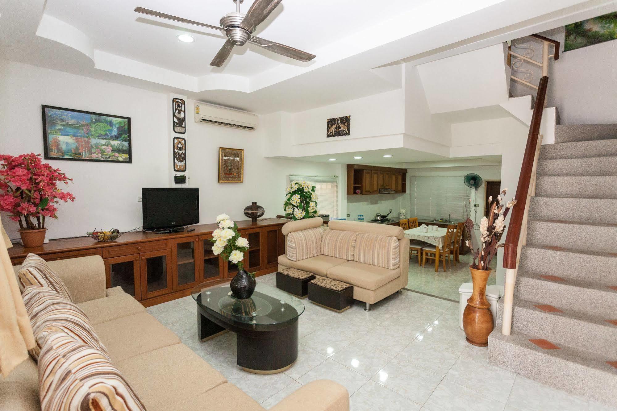 Eriksson Guesthouse Patong Exteriér fotografie
