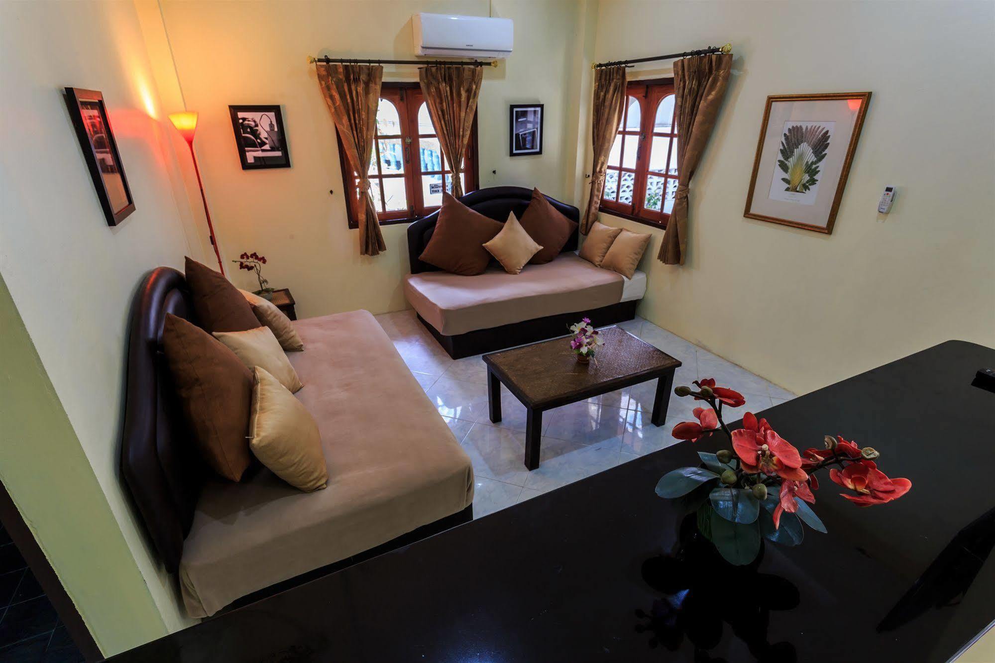 Eriksson Guesthouse Patong Exteriér fotografie