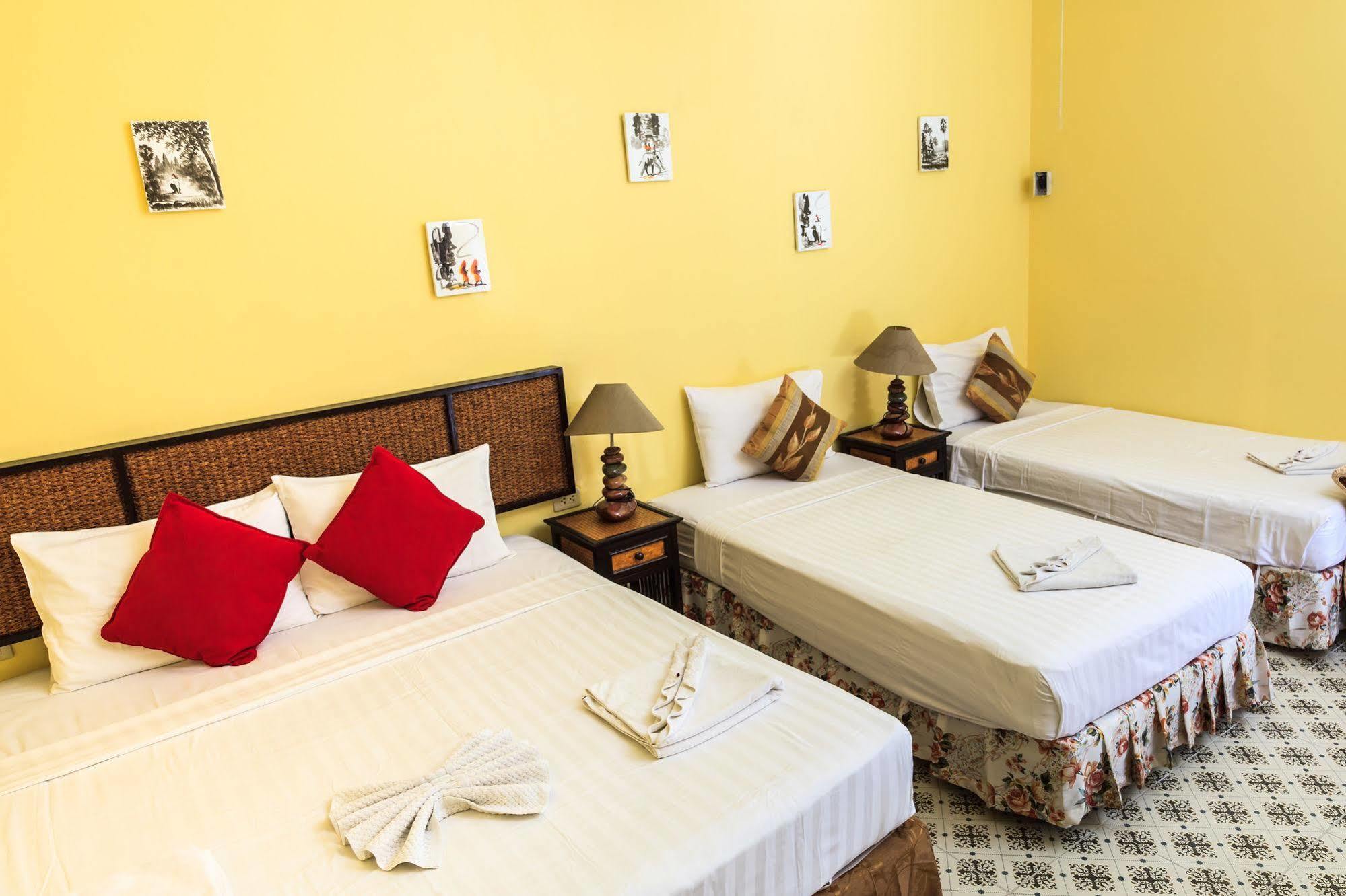 Eriksson Guesthouse Patong Exteriér fotografie