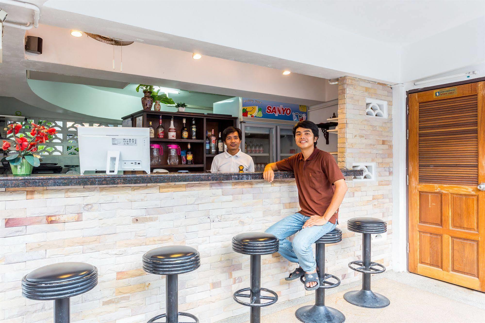 Eriksson Guesthouse Patong Exteriér fotografie