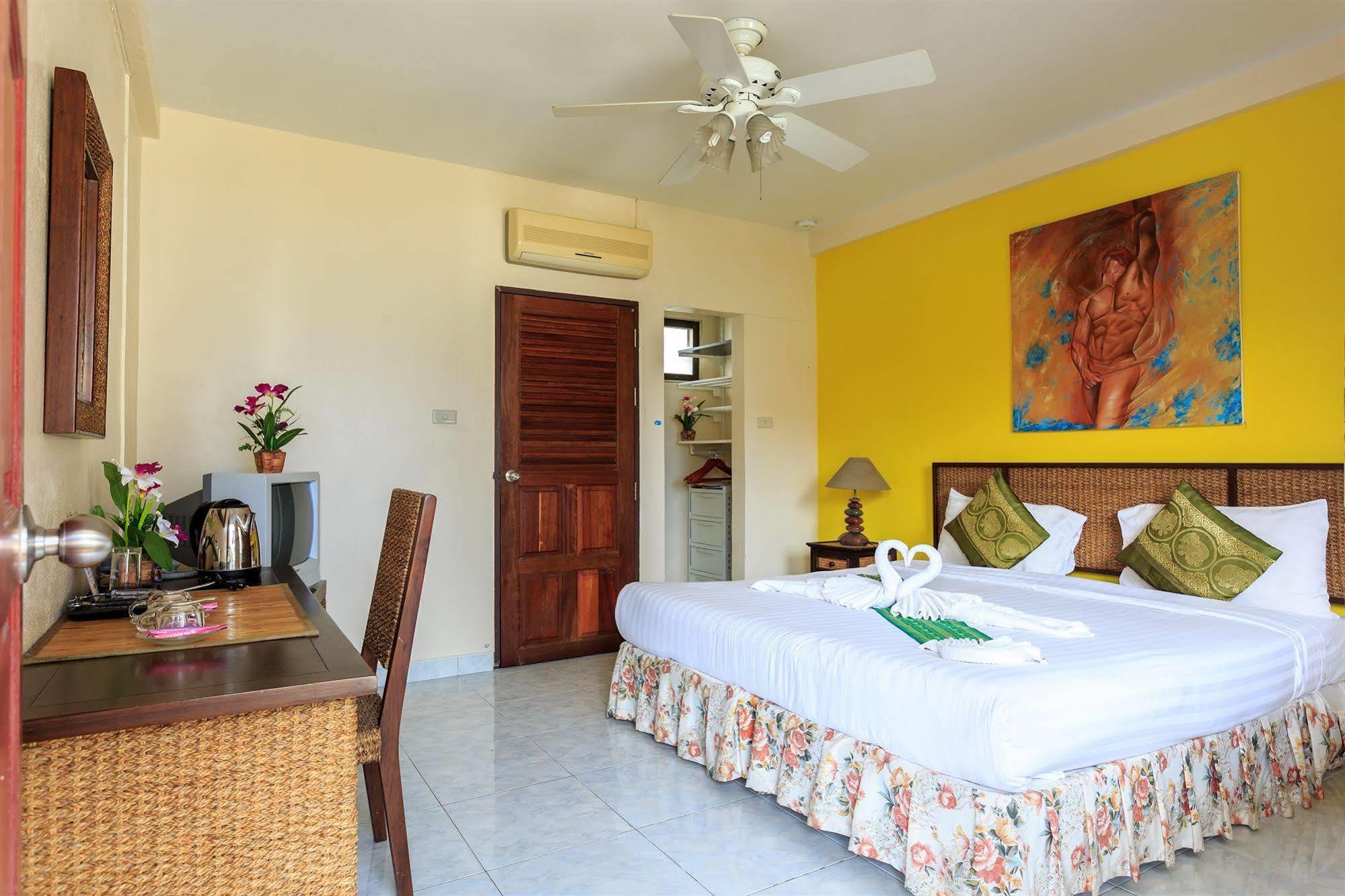 Eriksson Guesthouse Patong Exteriér fotografie