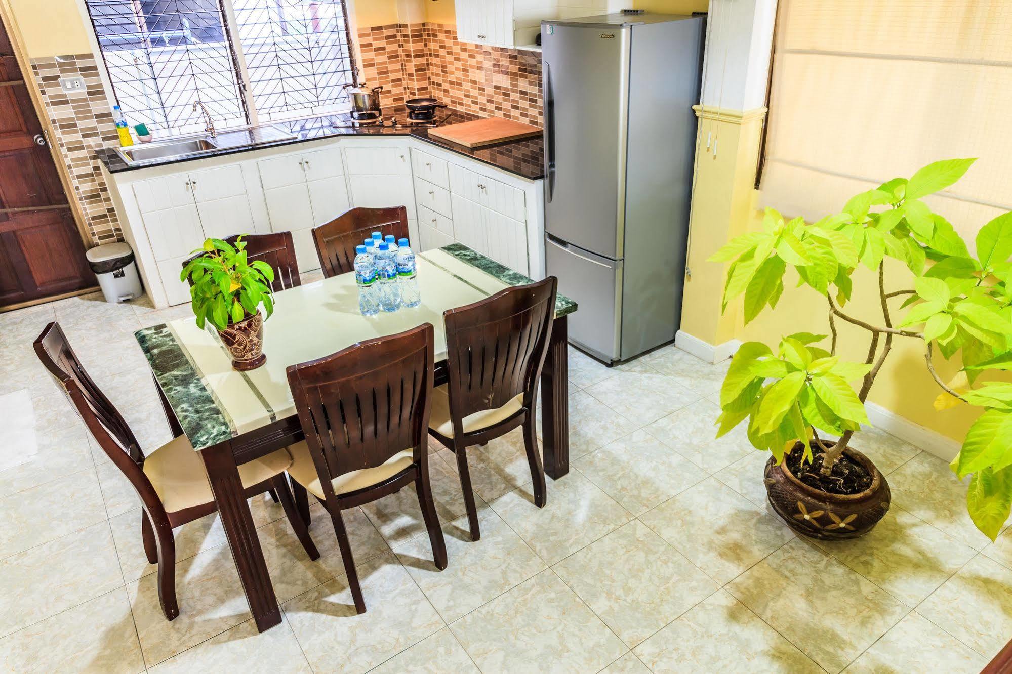 Eriksson Guesthouse Patong Exteriér fotografie