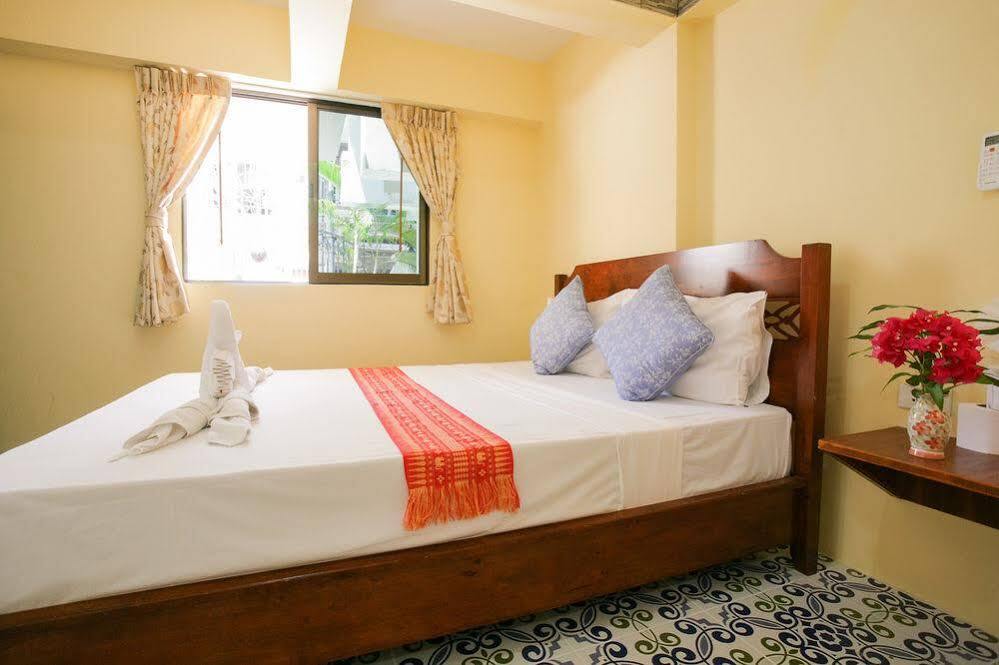 Eriksson Guesthouse Patong Exteriér fotografie